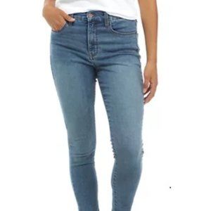 Crown & Ivy™ Women's High Rise Skinny Jeans